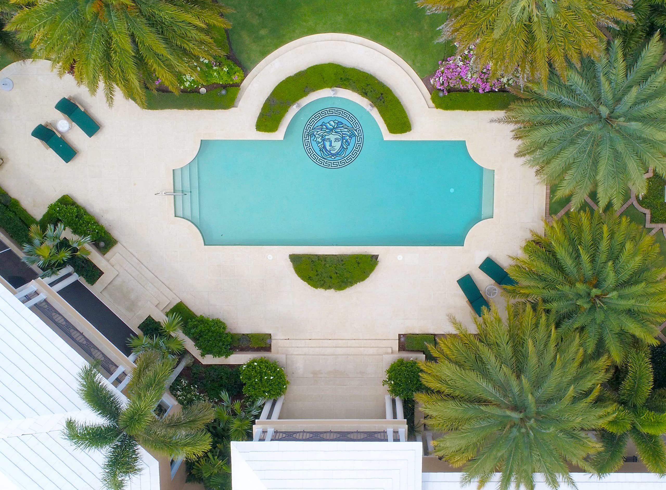 Artistry in Mosaics Glass Goddess Medallion Swimming Pool Mosaic (60" X 60")