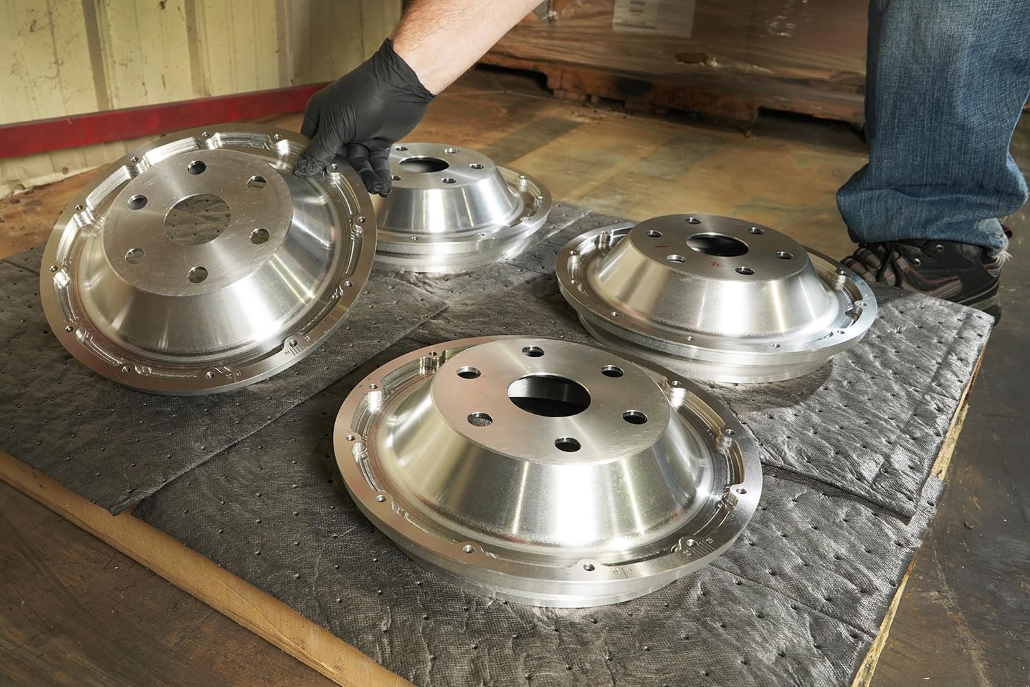 Spilfyter Small Task Absorbent Pads - 13" x 10", 100-Pack - Universal Leak, Drip, and Spill Control, 12 Gal Absorbency- GFF-1310